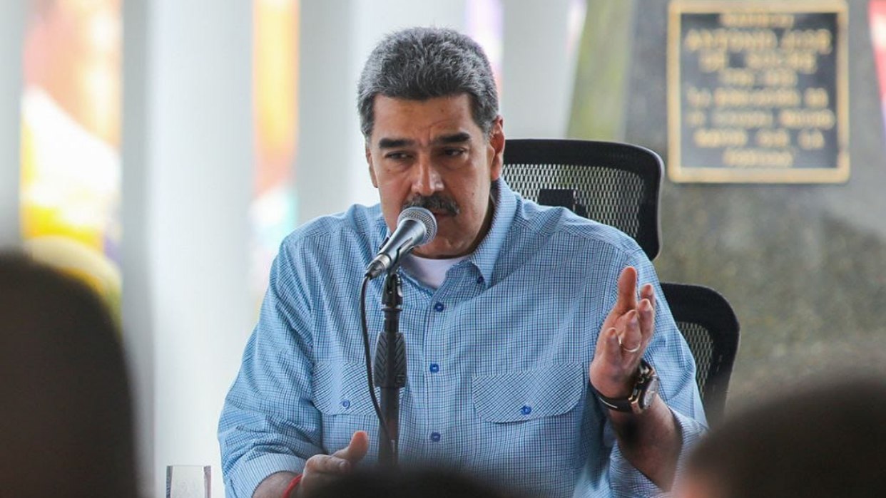 Maduro: Debemos construir mecanismos para escuchar al pueblo