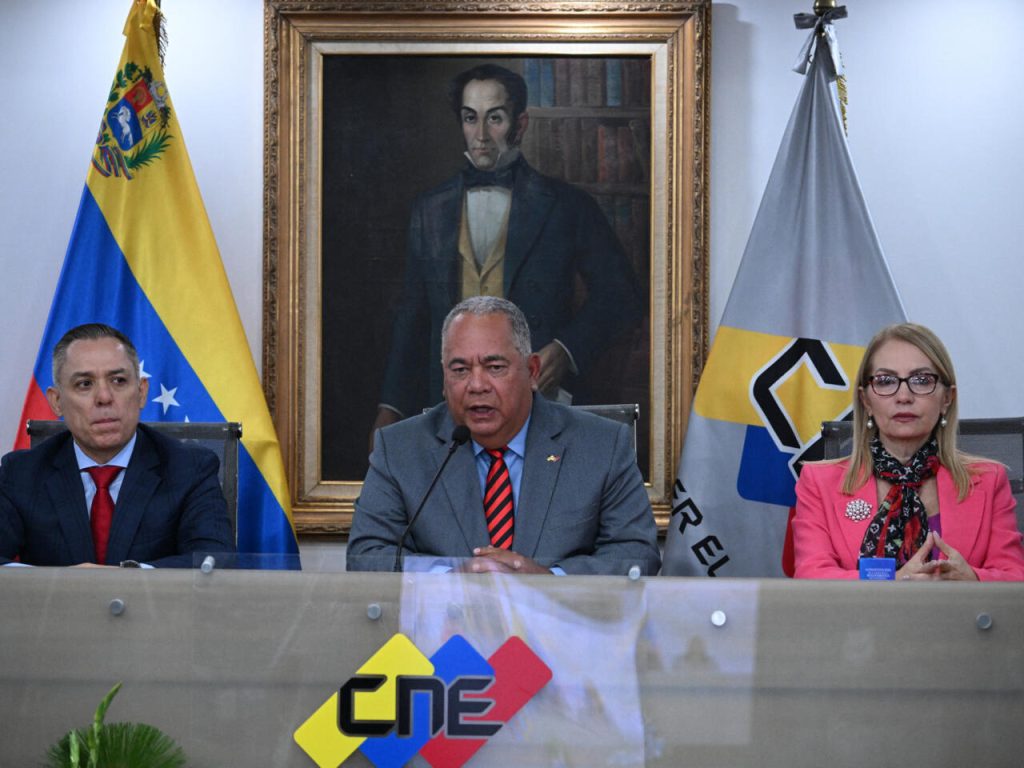 CNE realiza acto de proclamación de candidatos electos