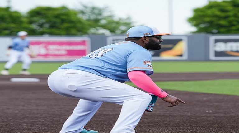Pablo Sandoval destaca a la defensa en la Liga Independiente
