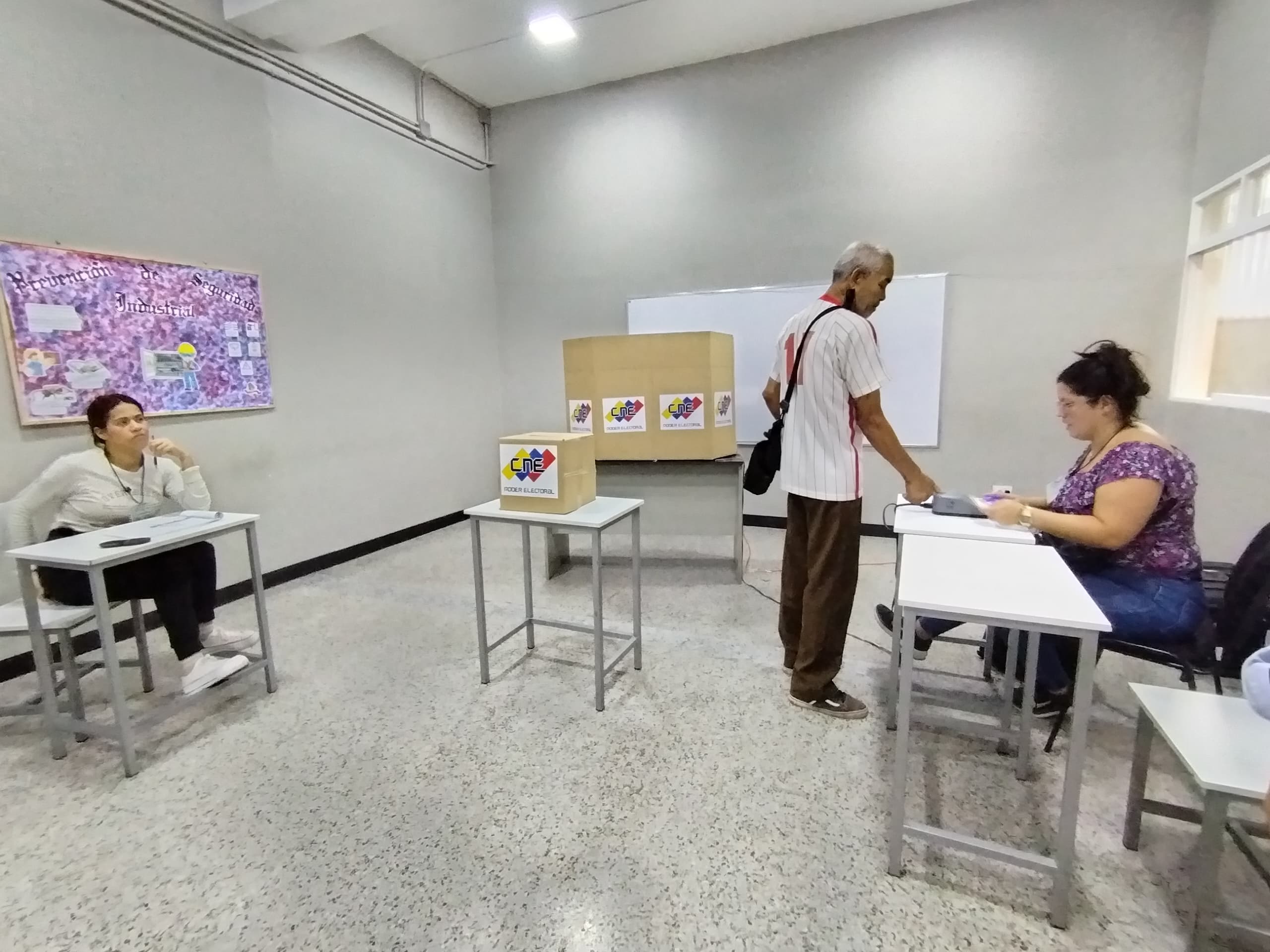 Simulacro electoral sin contratiempos en los Altos