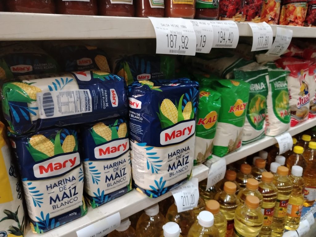 Marcas de harina de maíz compiten en anaqueles