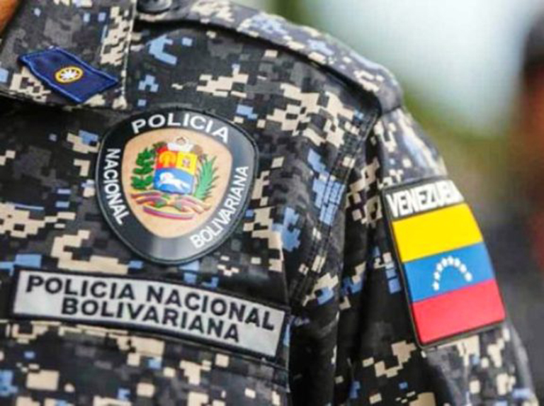Tras las rejas tres oficiales de la PNB