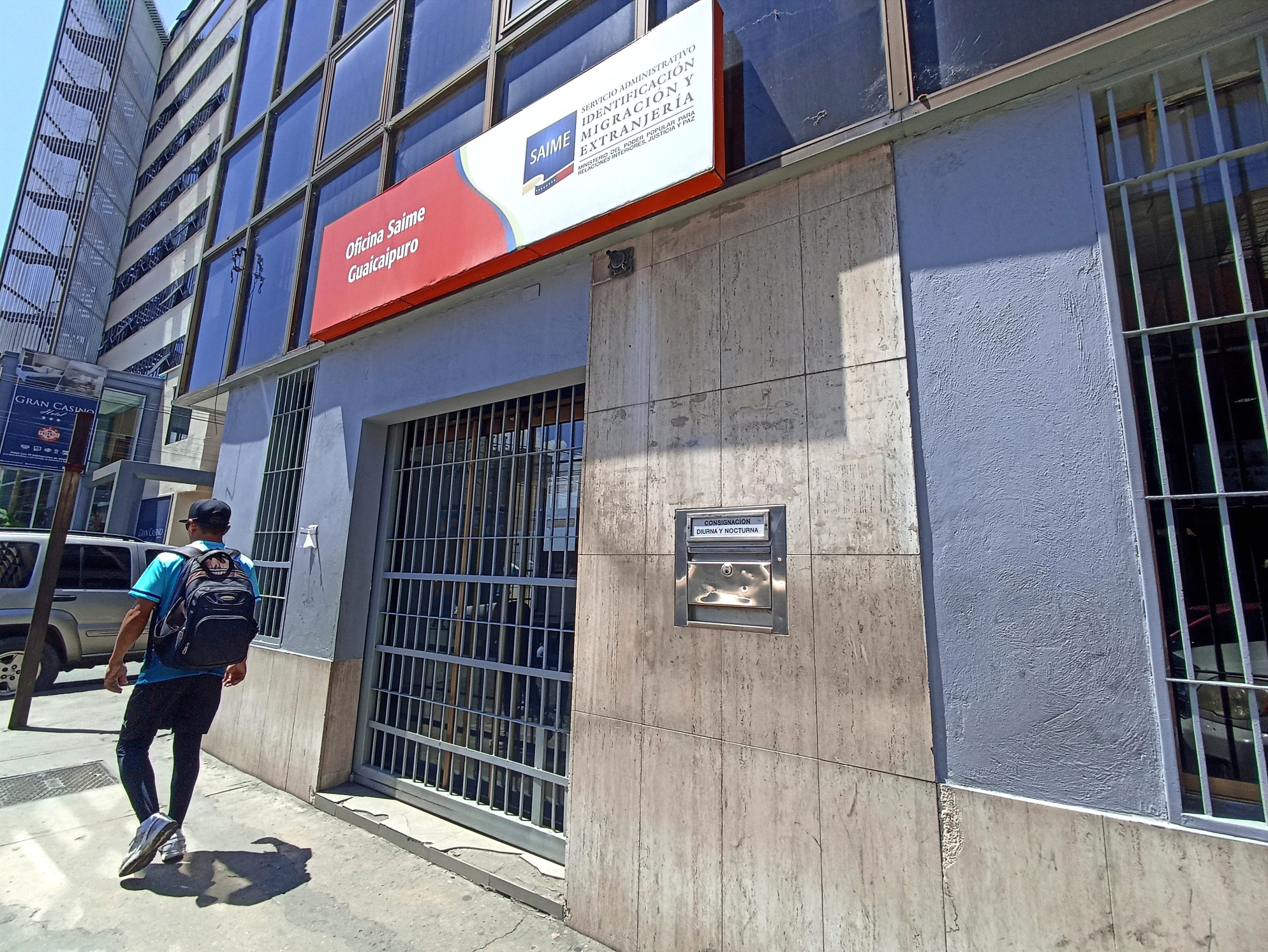 Saime advierte que usar gestores es un delito