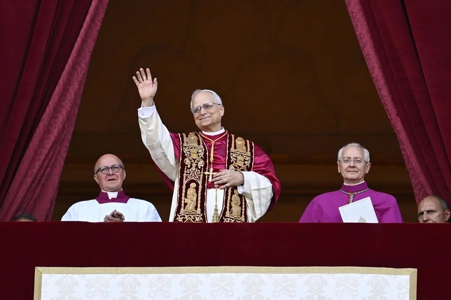Robert Francis Prevost es el nuevo papa
