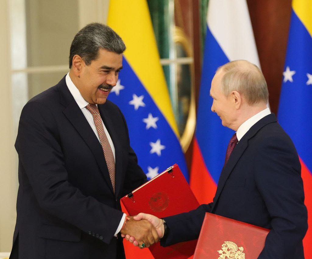 Venezuela y Rusia firman acuerdos por 10 años en diferentes sectores