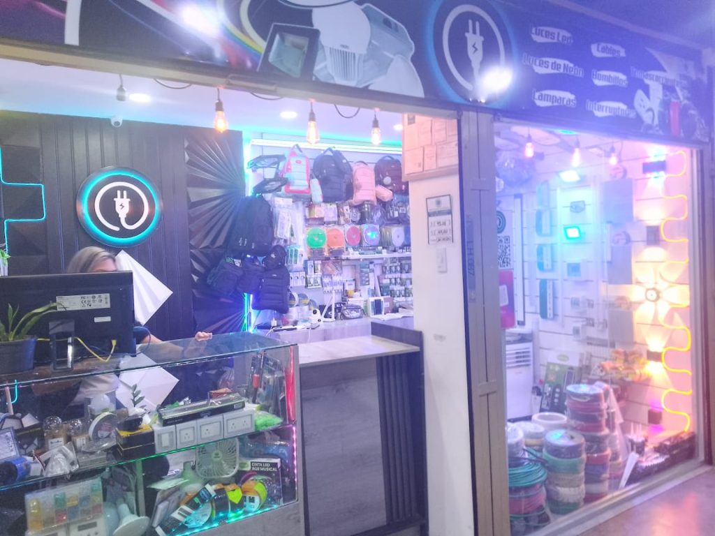 El Plaza intenta renovarse con nuevos negocios