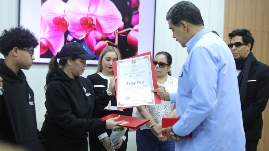 Maduro otorga nacionalidad post mortem a Rubby Pérez