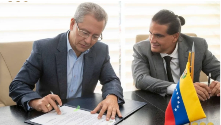 Venezuela firma convenio para impulsar la producción de cacao