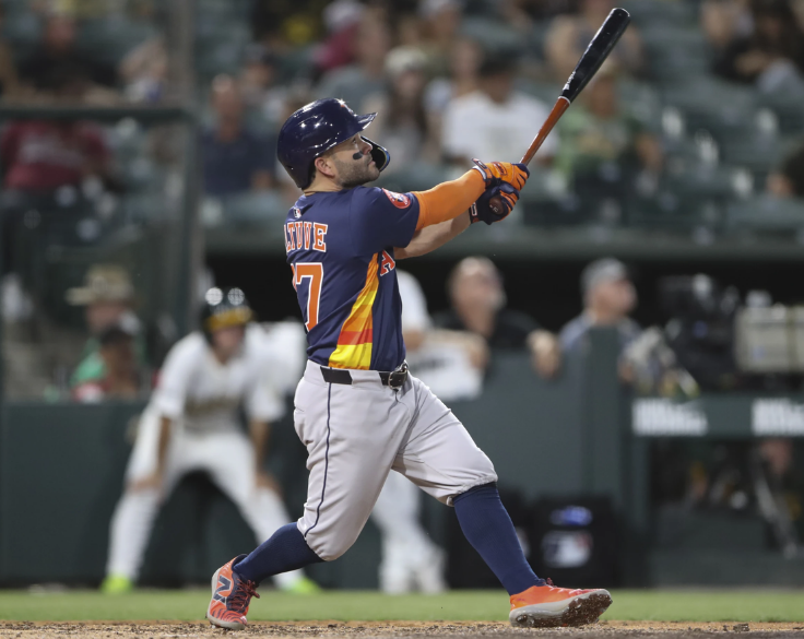 Altuve y Guillorme no fueron rivales para los Cachorros