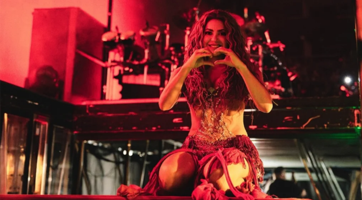 Shakira extiende gira