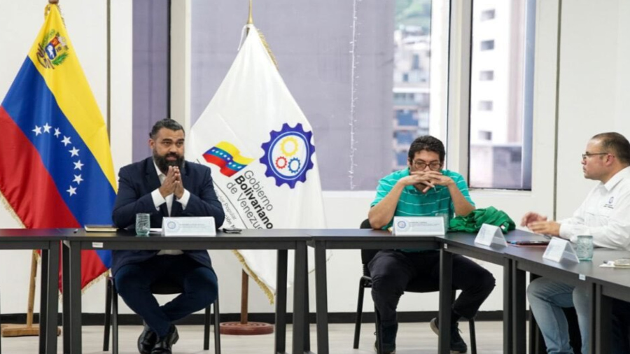 Elaboran esquema para impulsar la industria nacional del calzado