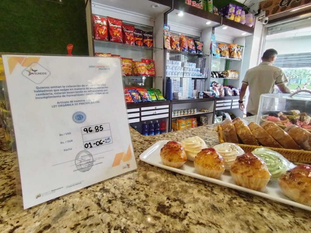 Comerciantes a la expectativa ante incertidumbre cambiaria