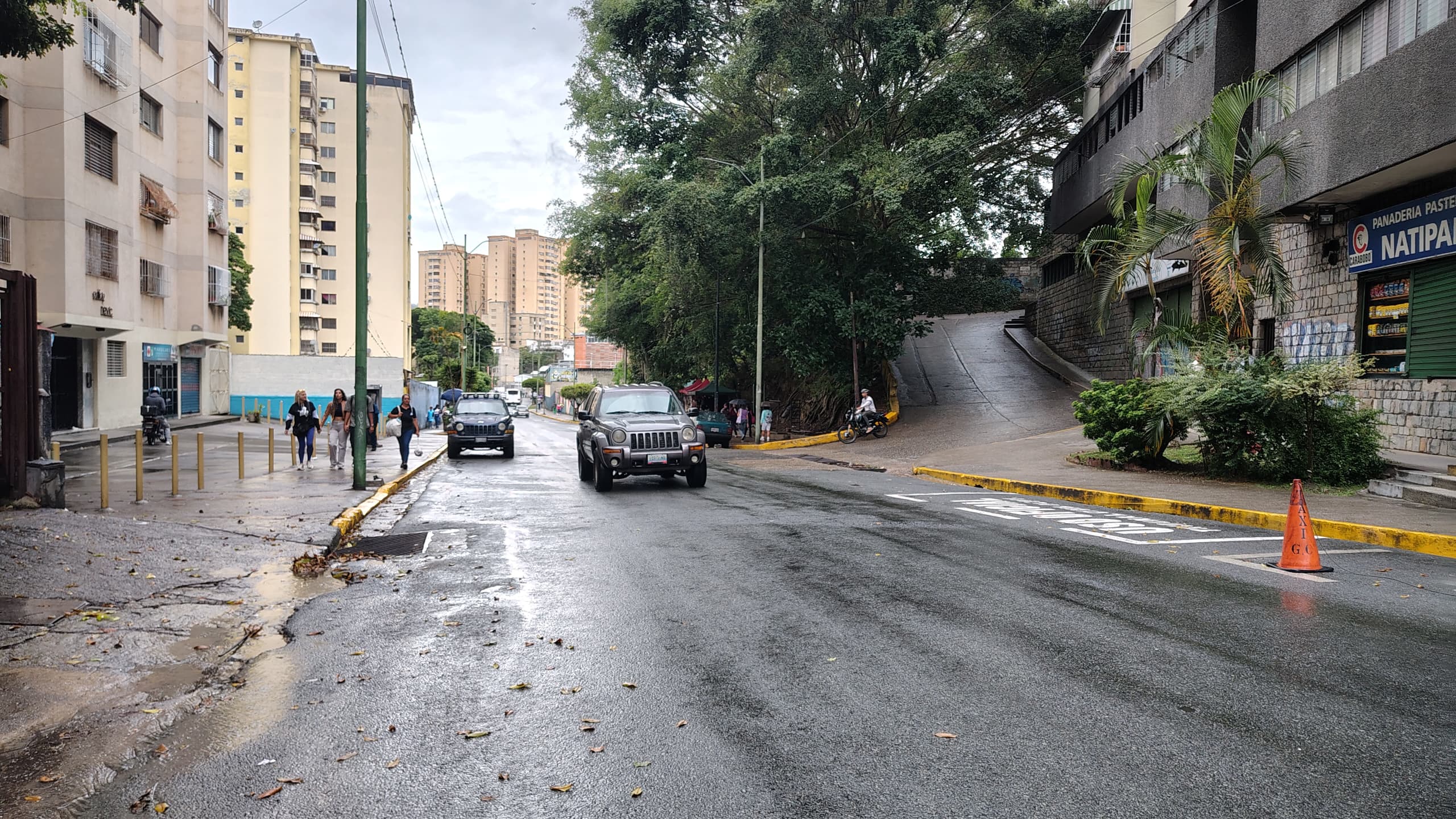 Conductores piden reductores de velocidad para la Bolívar