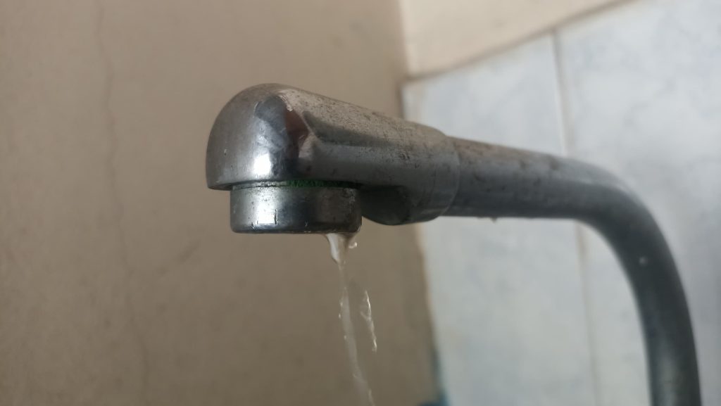 Suspenderán servicio de agua por 36 horas por mantenimiento