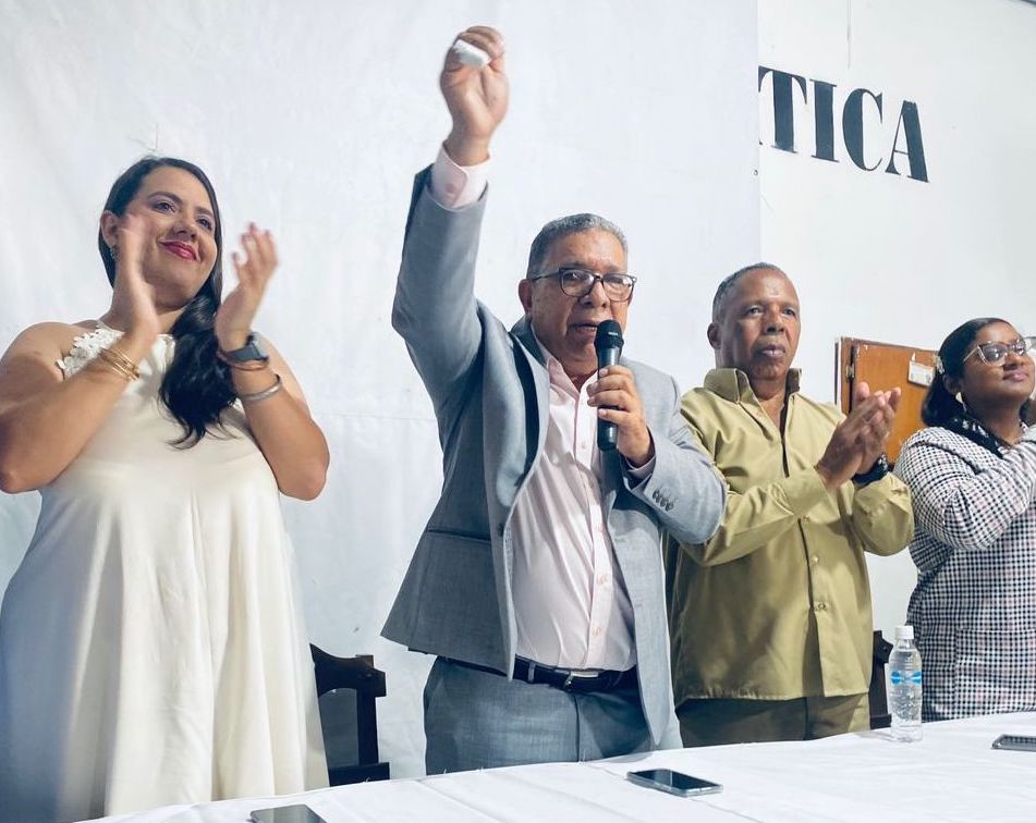  “Chonchón” Morales organizó su comando de campaña