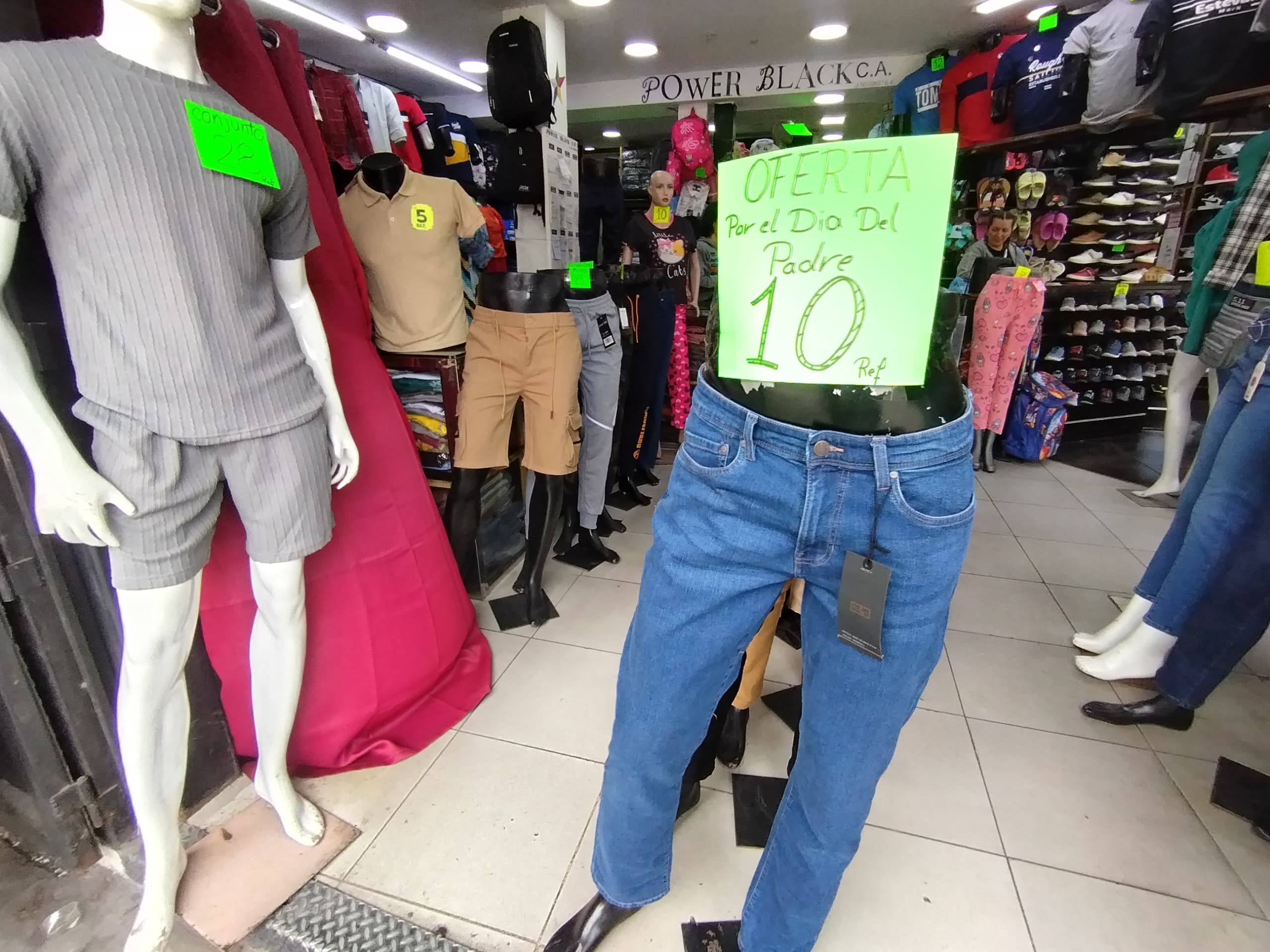 Regalos para papá saltan a la vista en comercios