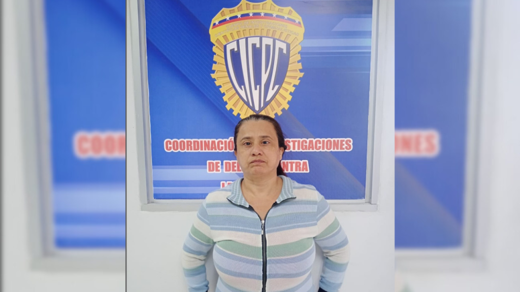 Atrapan a mujer involucrada en 22 casos de extorsión
