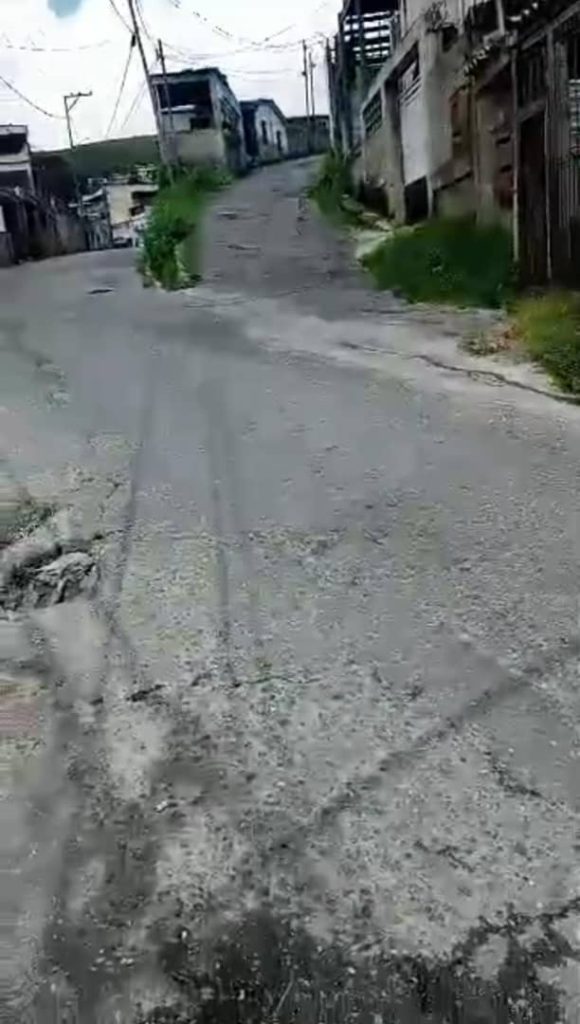 Otra fuga de agua en la Páez