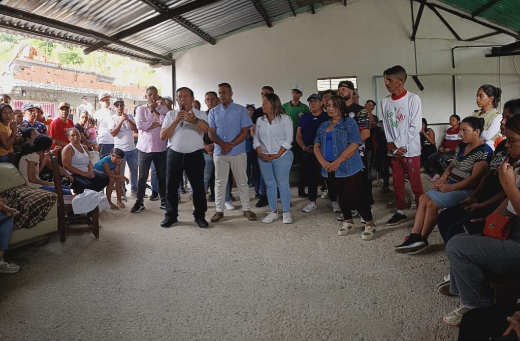 “Nos duele que hayan destruido el sistema de salud”