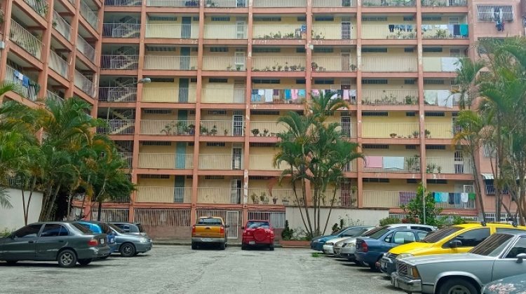 Proponen crear tribunales para enjuiciar a morosos con condominios