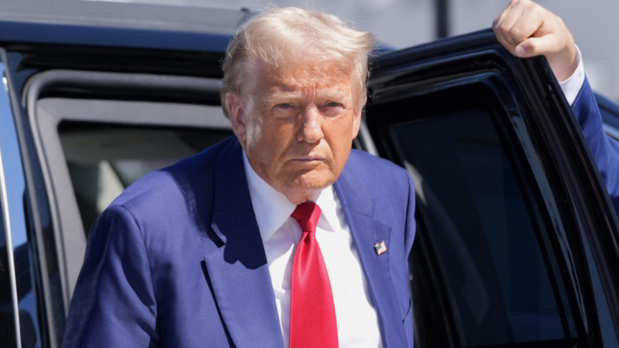 Trump firma una orden que impone un arancel del 50 % a Brasil