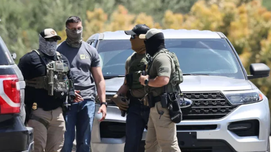 Fiscales de 20 estados se unen para prohibir agentes ICE enmascarados