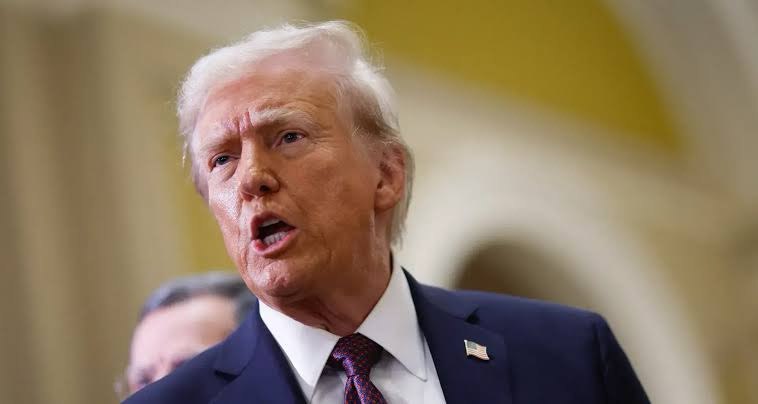 Trump acusa a Obama de intento de golpe de Estado