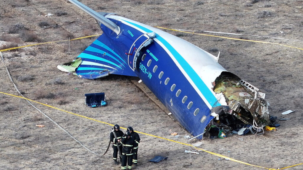 Rusia da por muertos a ocupantes de avión An-24 siniestrado