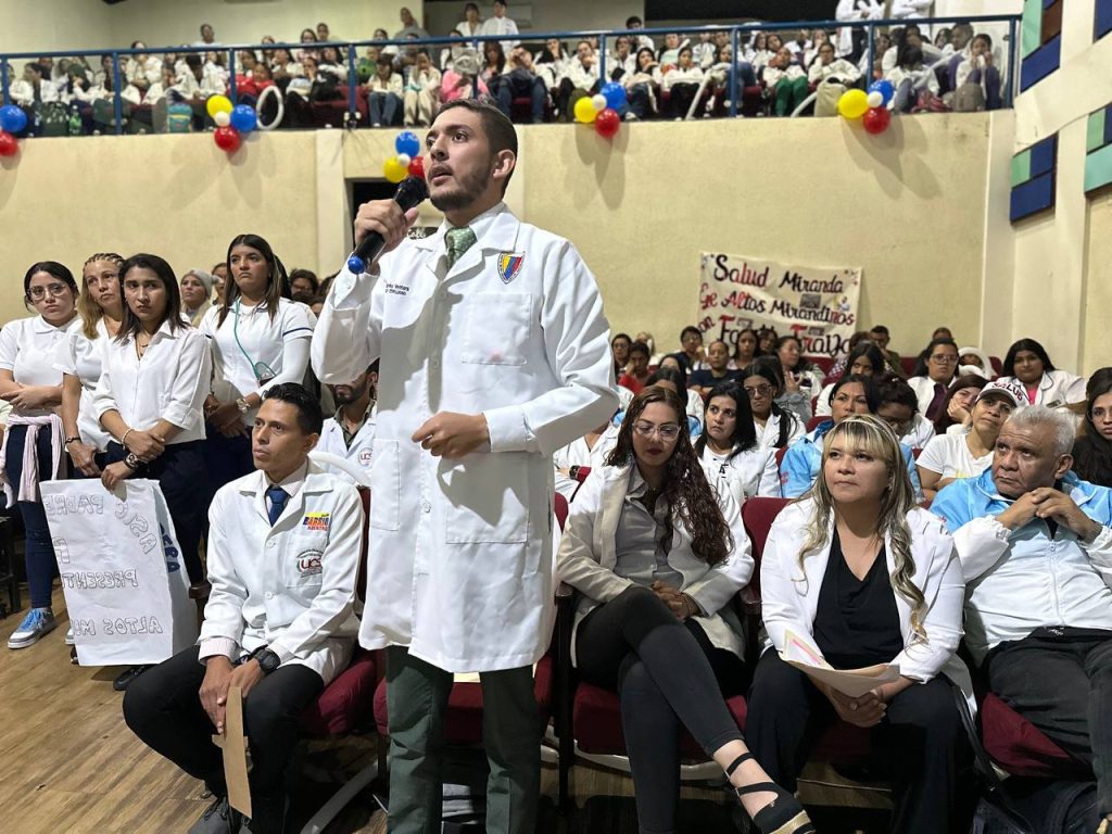De 15 especialistas del área de la salud pasaron a 154