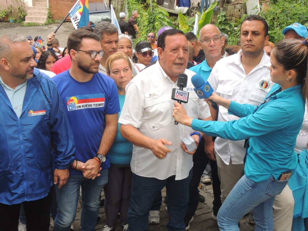 Rodríguez reta a Morales a medirse en una encuesta 