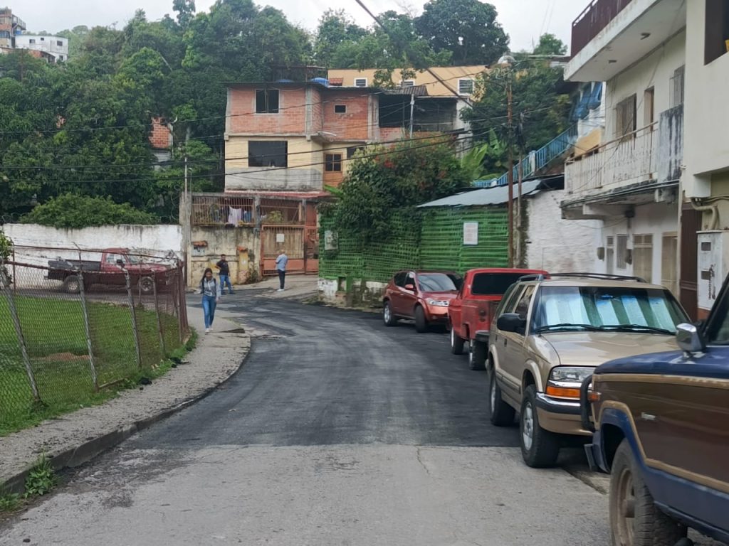 Tapan huecos en Quebrada la Virgen