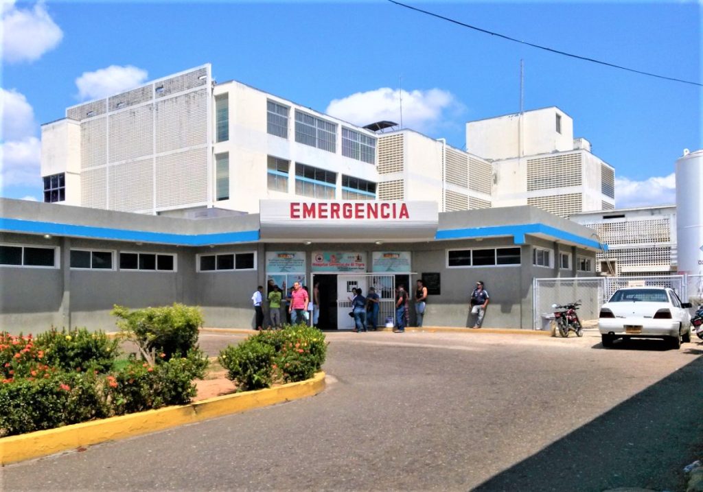 Muere bebé tras caer en una laguna