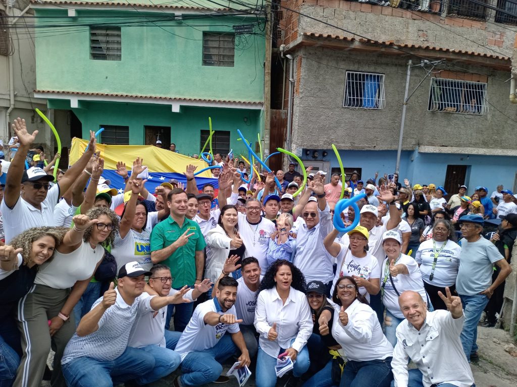Morales: La verdadera encuesta está en la calle
