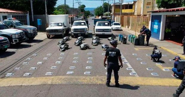 PNB localizó en una casa 50 panelas de cocaína