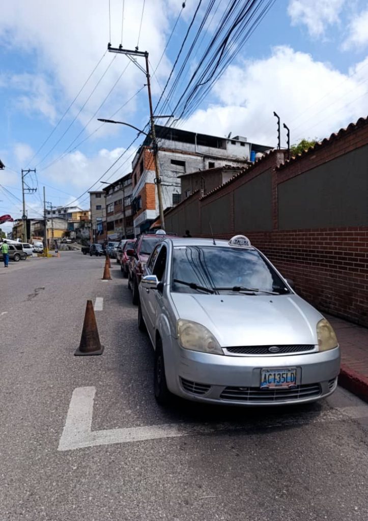 Permisos de líneas de taxis de Carrizal serán actualizados