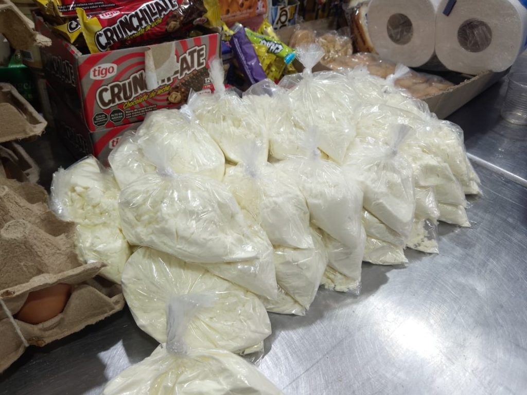 Reaparecen “tetas” de leche en polvo