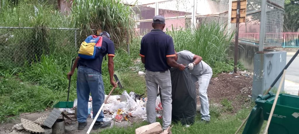 Sanearon terreno en entrada del Victorino