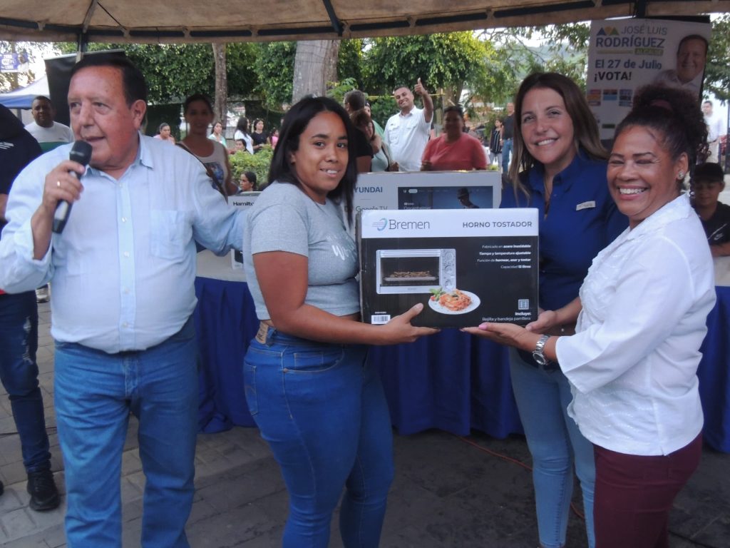 Rodríguez ofrece estimular el emprendimiento