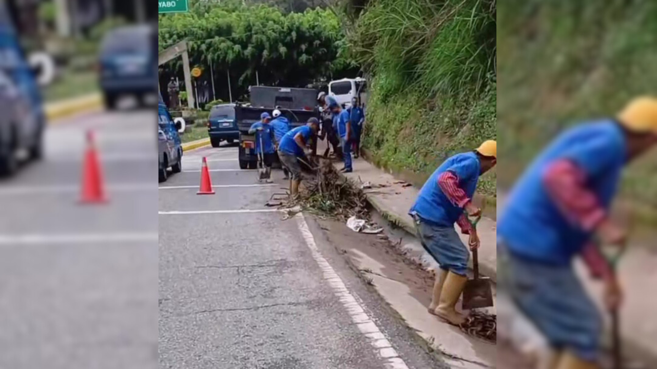 Limpian alcantarillas y cunetas en San Antonio