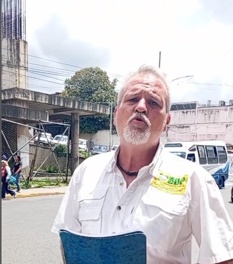 “Construiremos un ambulatorio en el Elefante Blanco”