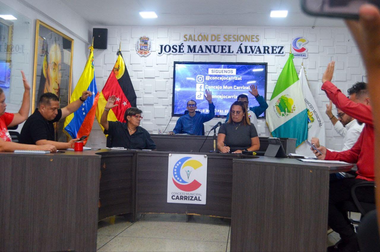 Cámara ofrece ayuda para renovar consejos comunales