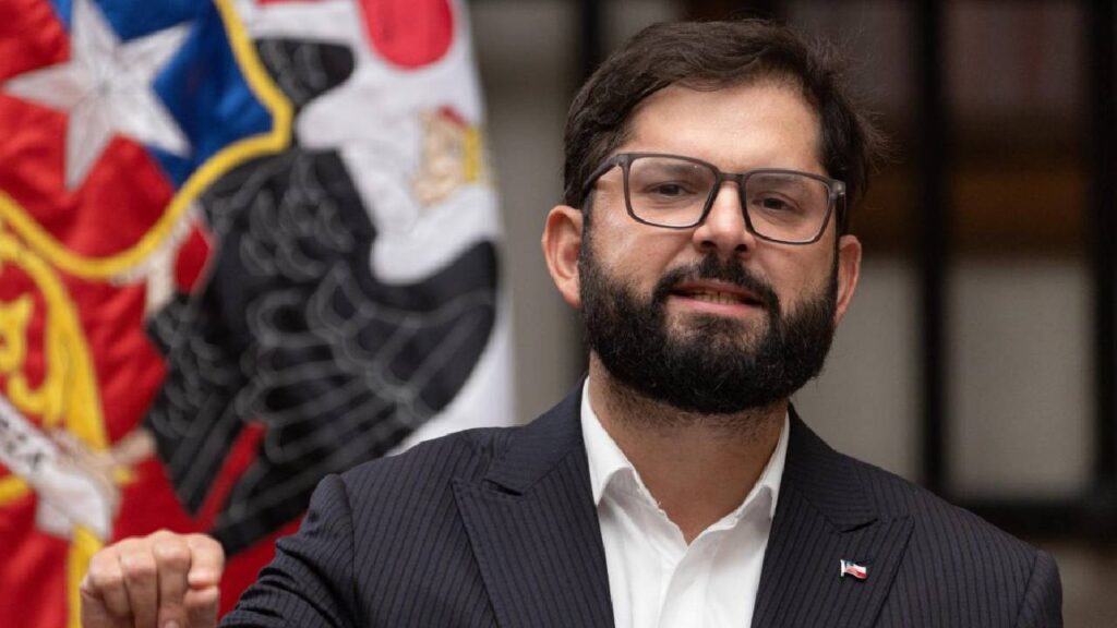 Boric condena agresividad de las barras bravas