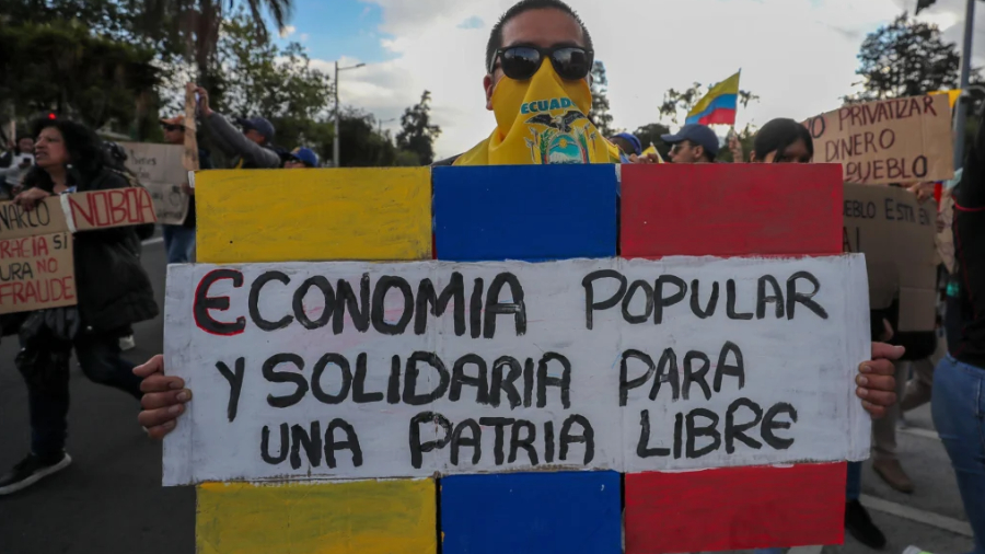 Se movilizan en Ecuador en rechazo a la presión de Daniel Noboa