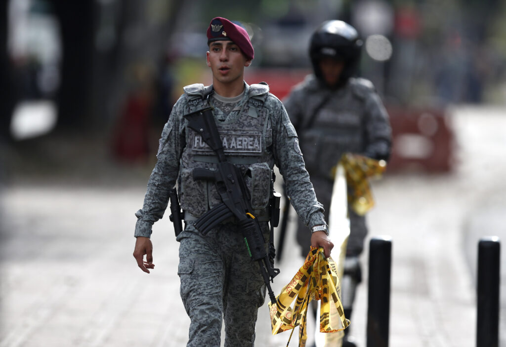 Asciende a 13 los policías colombianos muertos en ataque