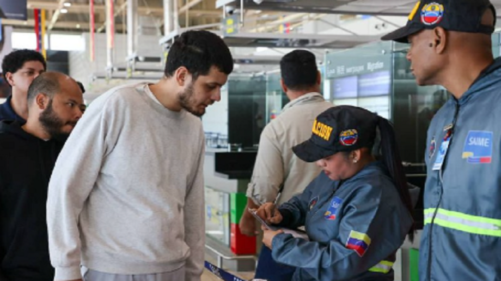 110 venezolanos regresaron al país procedentes de EEUU