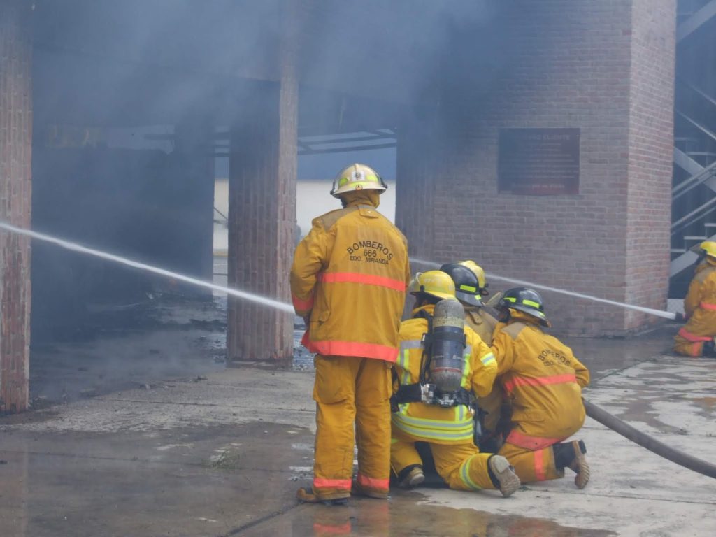 “Los bomberos son guardianes incansables”