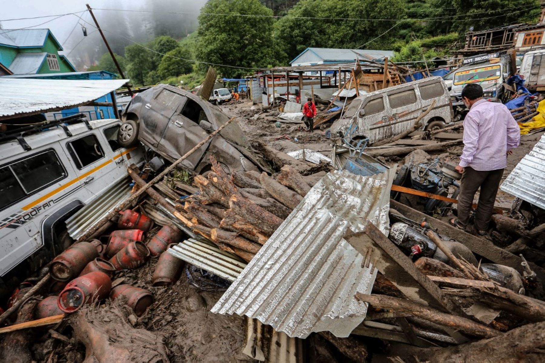 India: al menos 46 muertos por inundaciones en Cachemira