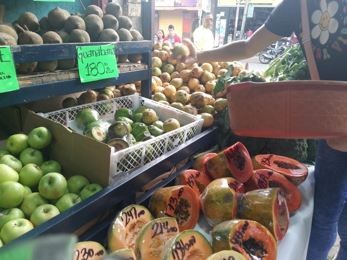 Cada vez se compra menos hortalizas y frutas