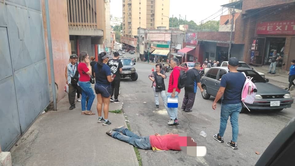 Un herido de gravedad por accidente en Los Teques