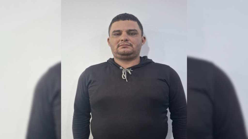 Capturan a hombre solicitado por homicidio
